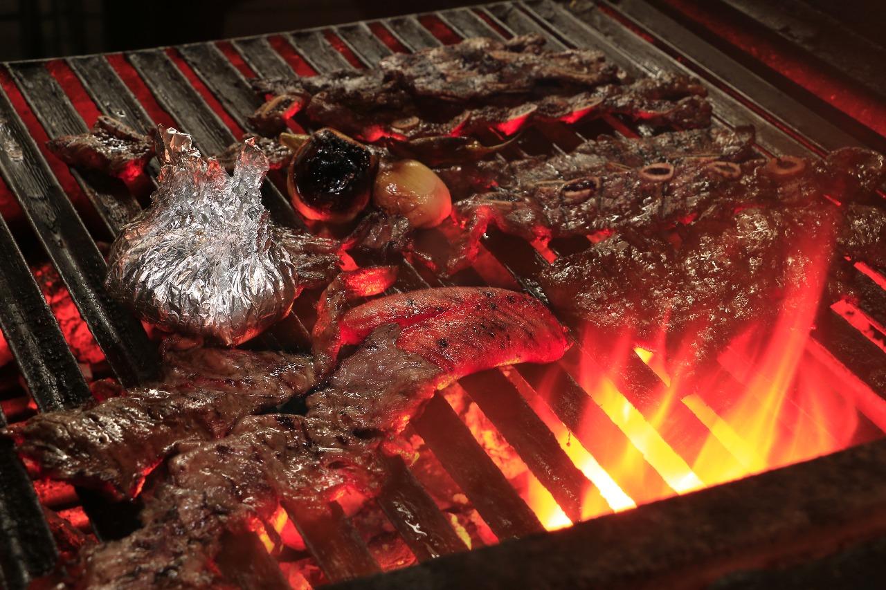 portada parrilla - Ajuua Arracheras