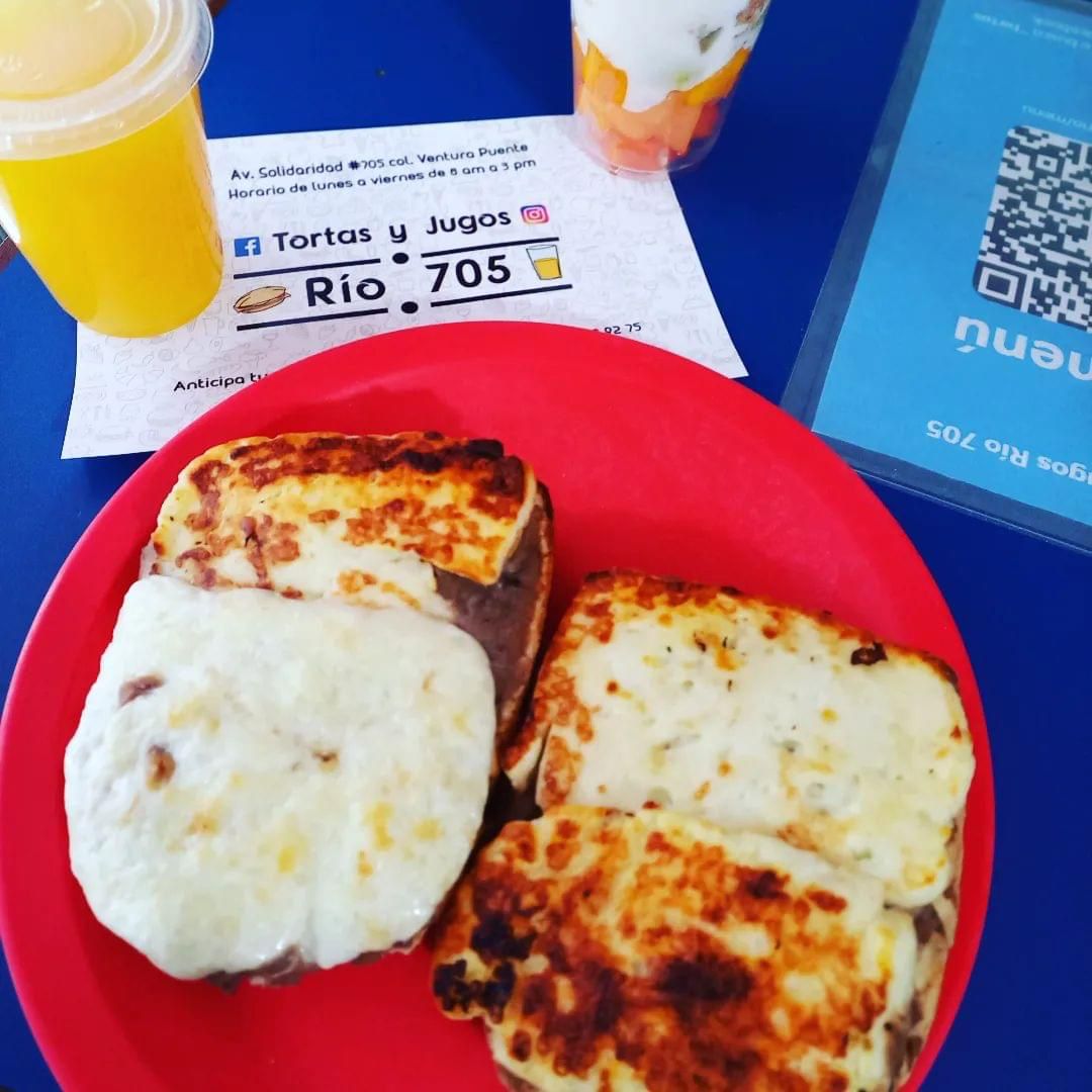 c5f59067-1fe7-433e-9bd3-f38e0c7e42b6 - Tortas Y Jugos Rio 705